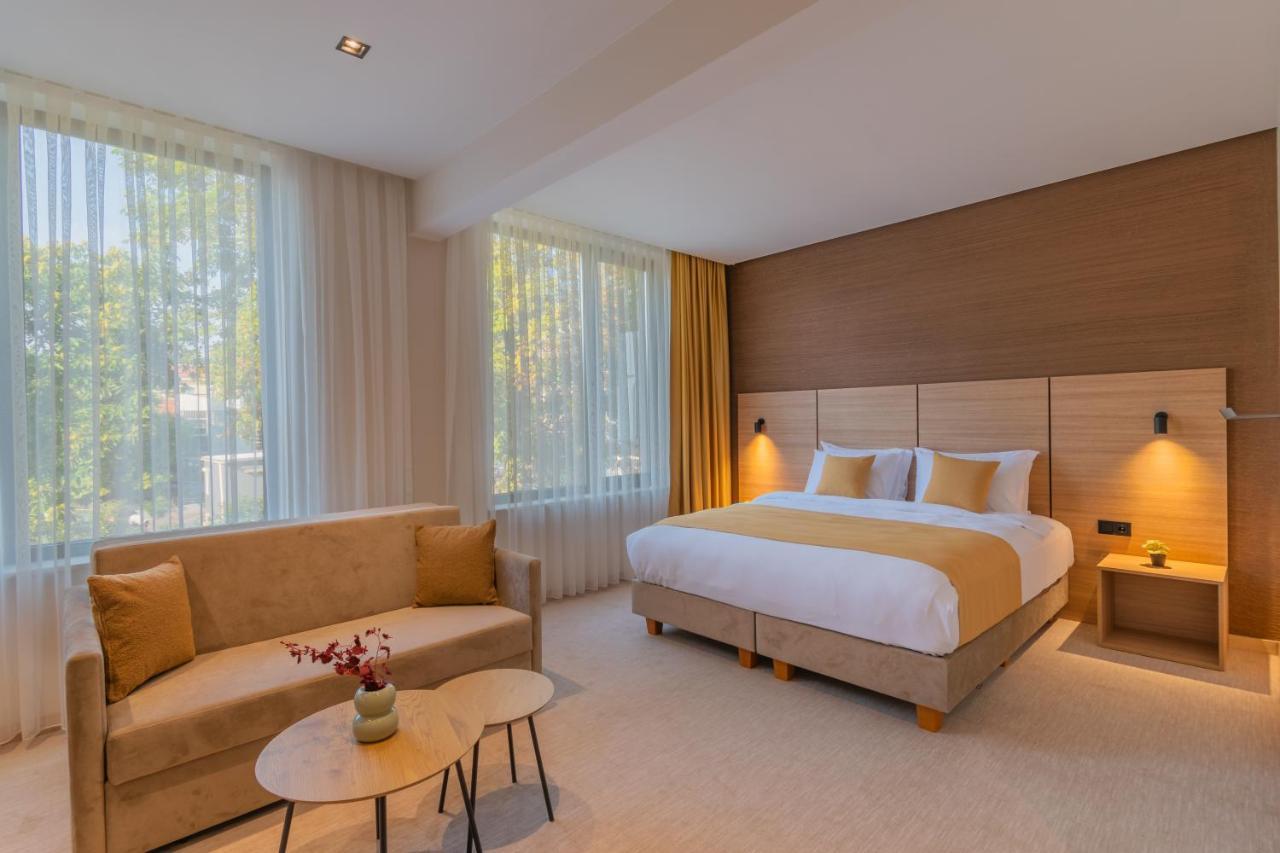 Hotel Osetia Garden Momtsjilgrad Buitenkant foto