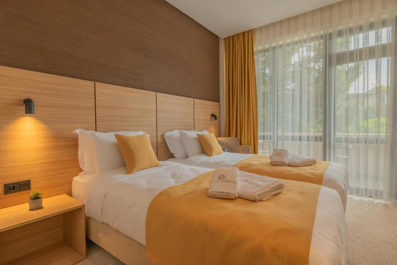 Hotel Osetia Garden Momtsjilgrad Buitenkant foto
