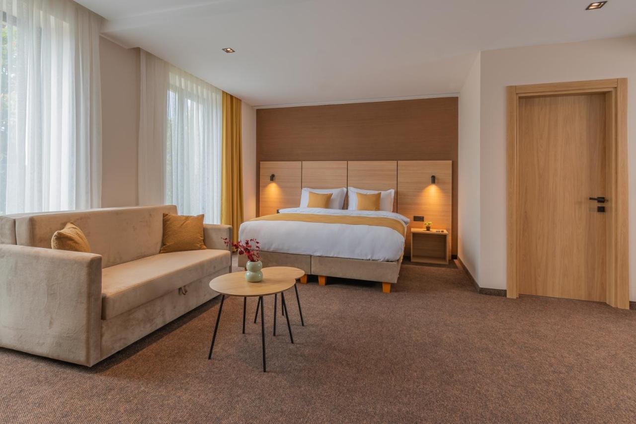 Hotel Osetia Garden Momtsjilgrad Buitenkant foto