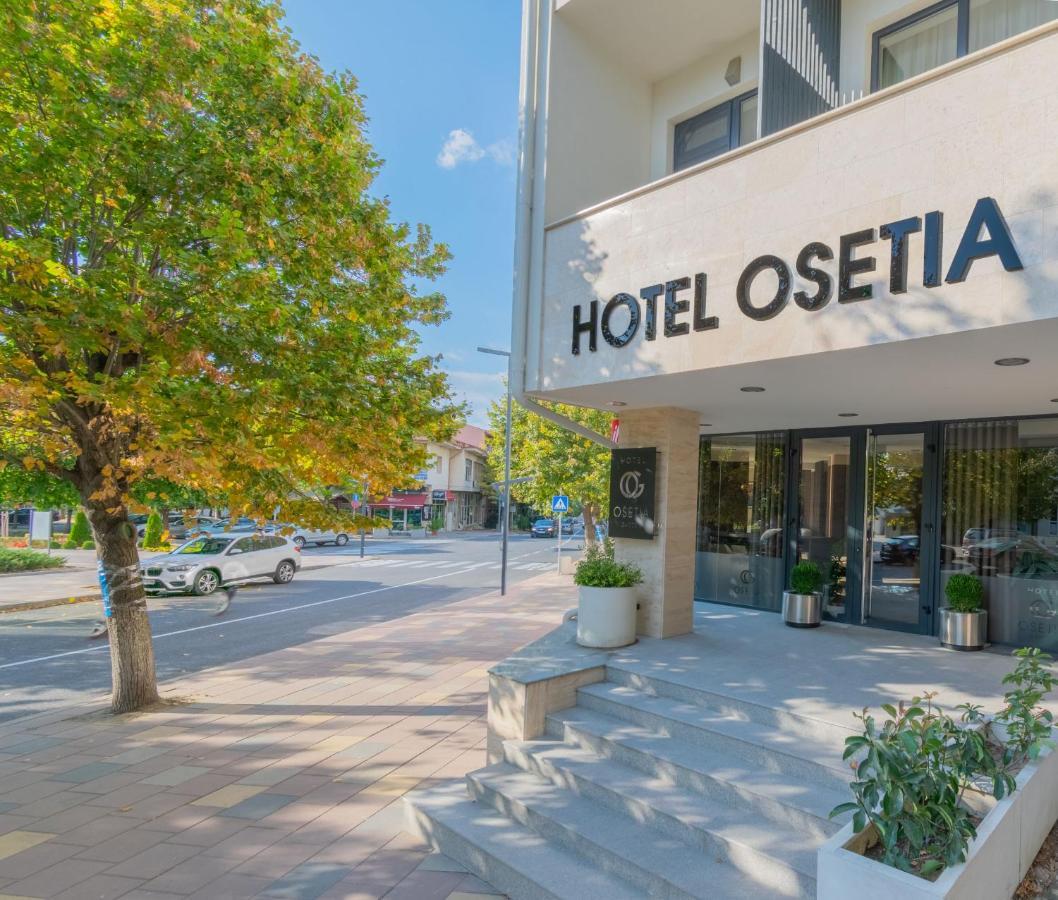 Hotel Osetia Garden Momtsjilgrad Buitenkant foto